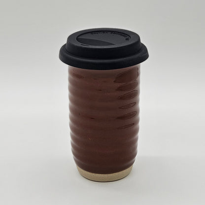 Tasse de voyage avec couvercle (12 oz) - Bruissement d'automne